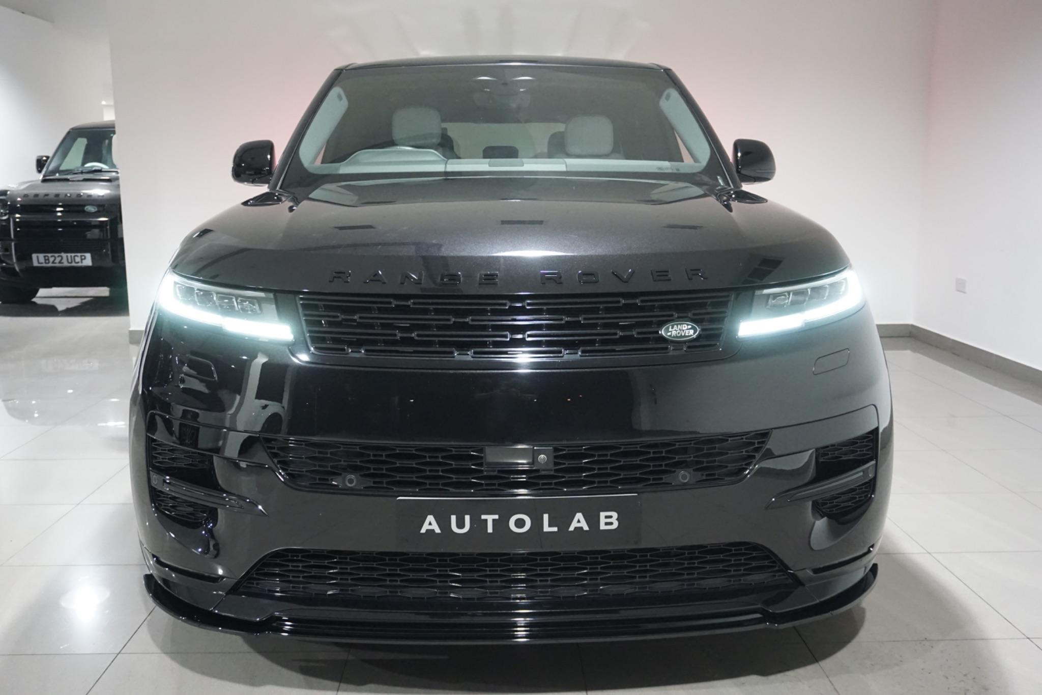 Land Rover Range Rover Sport 3.0 D300 MHEV Dynamic SE Auto 4WD Euro 6 (s/s) 5dr